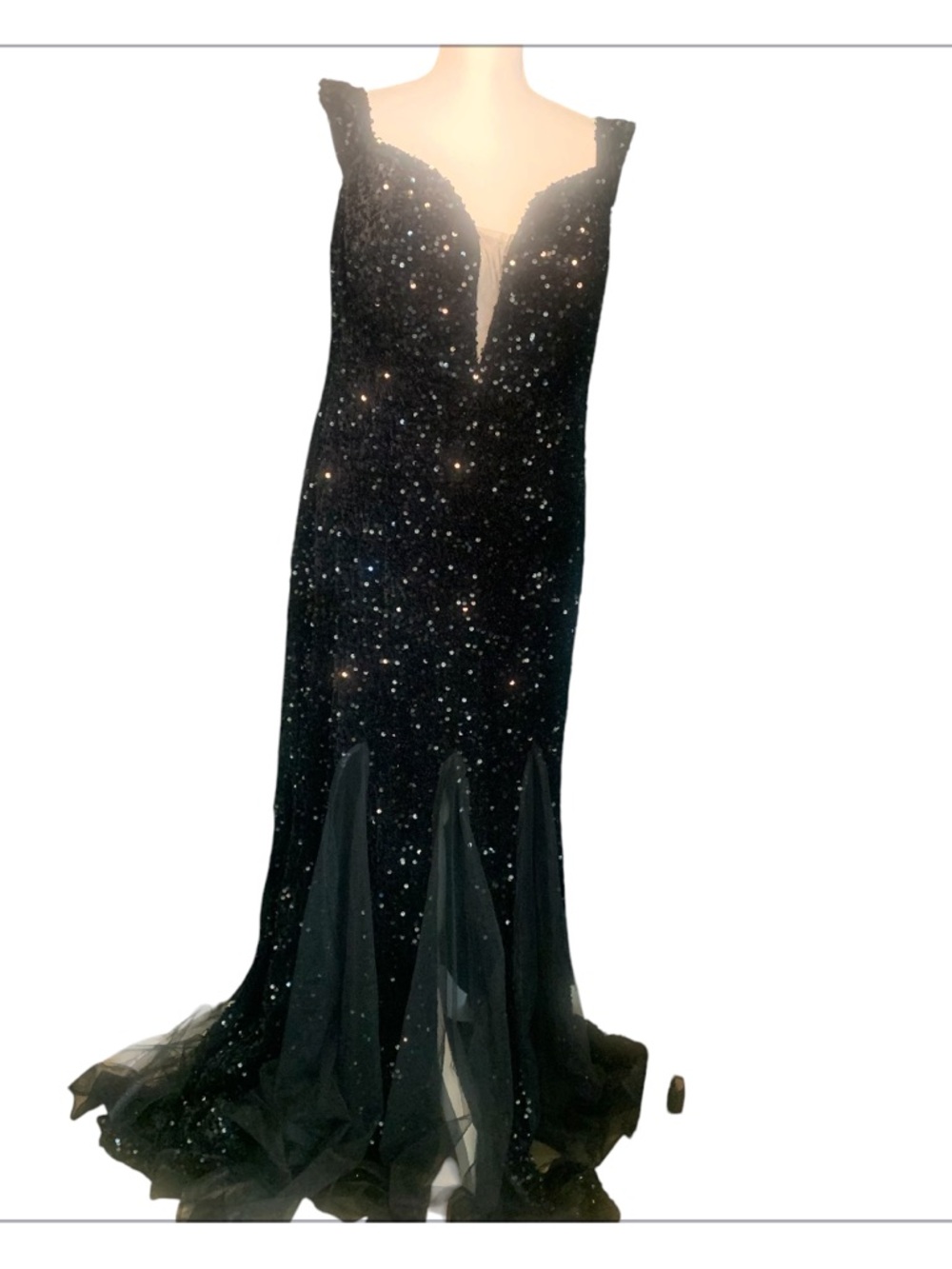 Twilight black sequin gown Size 1X from Fashion Nova. - Picture 6 of 16
